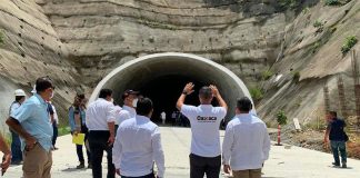 Governor Murat at the 224-meter-long Santa Martha tunnel.