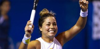 Zarazúa celebrates her win in Paris on Monday.