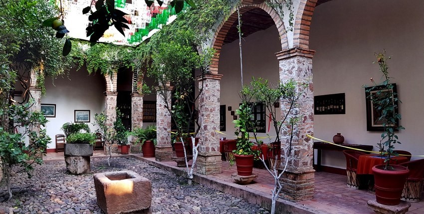 El Mesón del Refugio was Mascota's first <em>casona</em> to be licensed as a hotel.