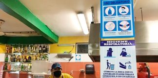 restaurant staff face mask