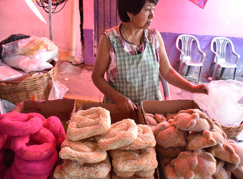 Eva Chapa and her bread stand at a Mexico City market.