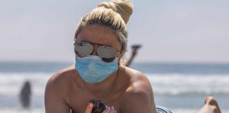 Beachwear in times of Covid.