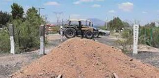 Six-week blockade in Meoqui continues.