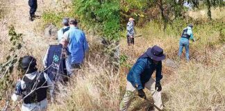 Searching for bodies in Salvatierra, Guanajuato.