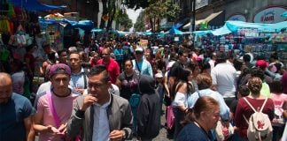 mexico city crowds
