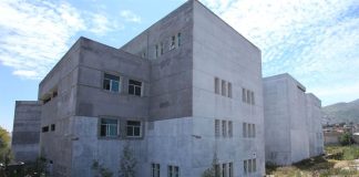 This cancer hospital in Ecatepec was abandoned five years ago after the state spent 800 million pesos on it.