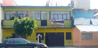 The building in which the mother and child lived in Mexico City.