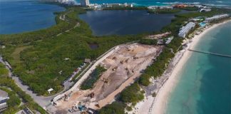 Site of the proposed Hotel Riviera Cancún.