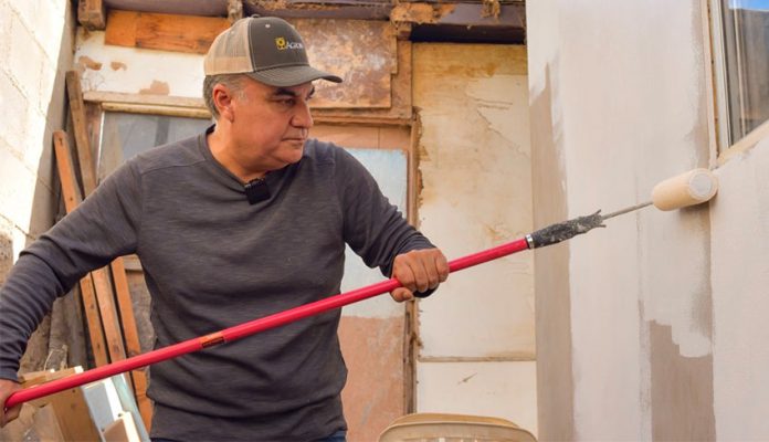 Alejandro Ruiz of Baja California Sur posts photos on social media showing him working on housing projects.