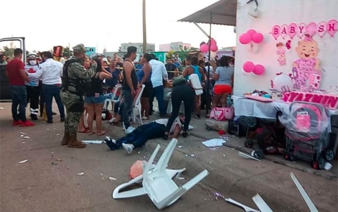 The baby shower in Coatzacoalcos came to a sad and sudden end.