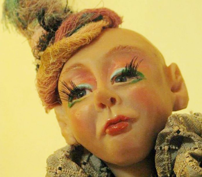 Mayra René's art melds U.S., European and Mexican doll making traditions.