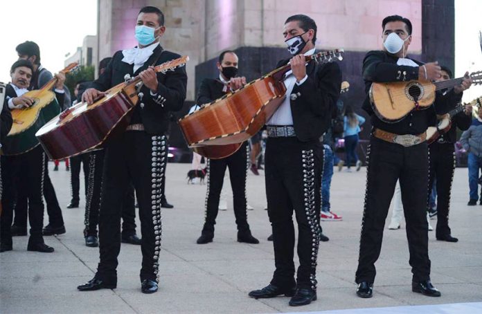Mariachis give a concert in Mexico City