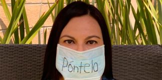 woman with face mask