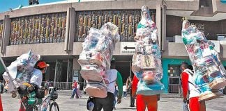 The coronavirus has not deterred pilgrims from traveling to the Basilica of Guadalupe in Mexico City.
