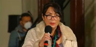 Valenzuela appealed to the president for help getting her son out of jail.