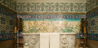 With thoughtful décor and no wet floors, Empress Carlota's bathroom at Chapultepec Castle might do well on the writer's rating system for Mexican bathrooms.