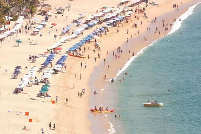 Acapulco welcomed 600,000 visitors during the Christmas vacation period.