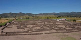 The archaeological dig at the site of the Aztec town of Zultépec.