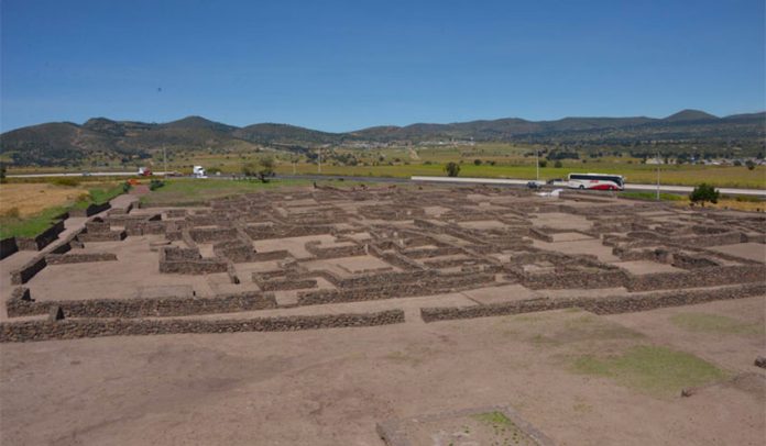 The archaeological dig at the site of the Aztec town of Zultépec.