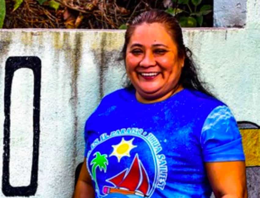 Teacher Rosario Levya Mata coordinates volunteer efforts for the community kitchen. 
