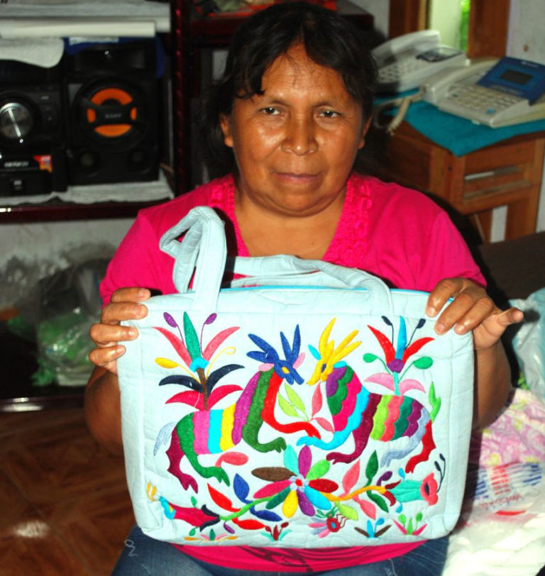A single mother’s need to survive spawned decades of Otomí industry A single mother’s need to survive spawned decades of Otomí industry