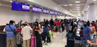 Passengers were left stranded in Cancún