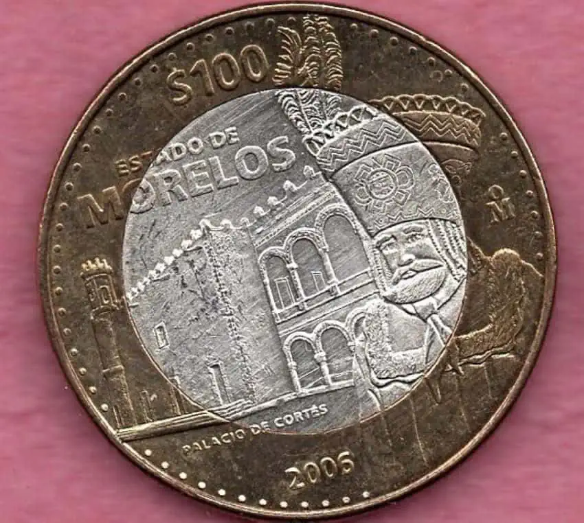 100-peso commemorative coin with a Chinelo representing the state of Morelos.