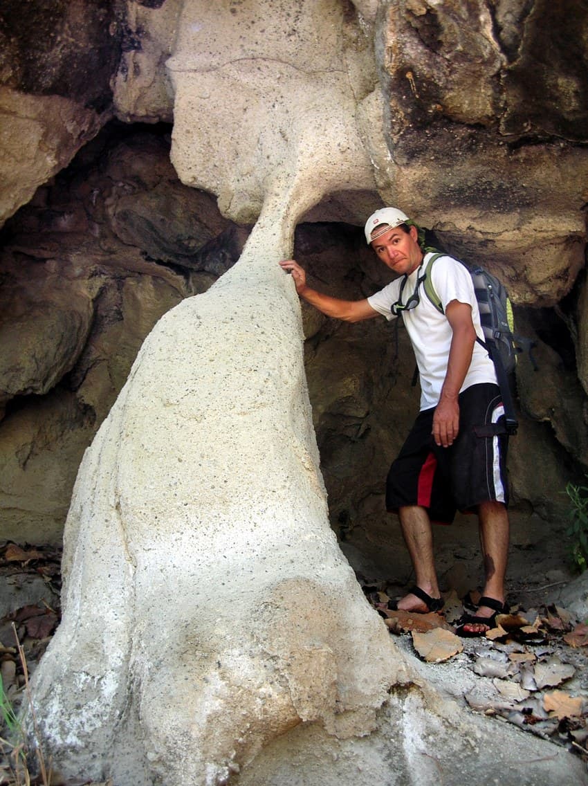 A natural formation in a small cave alongside El Río de las Ánimas.