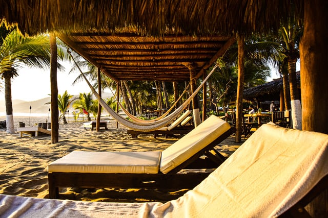 At Puerta Paraíso you can lounge all day on the beach and ask to dine there too.