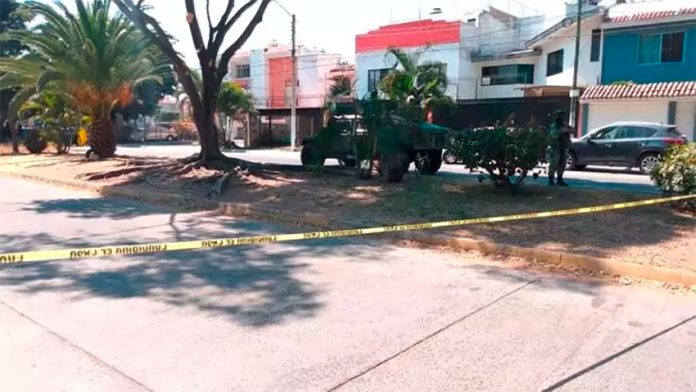 A body was found wrapped in a tarp in Tonalá on Thursday.