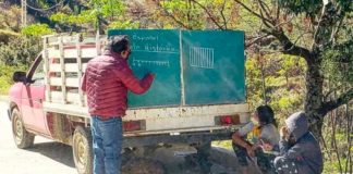 Class is in session in the hills of Querétaro.