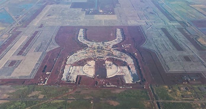 The abandoned airport in Texcoco.