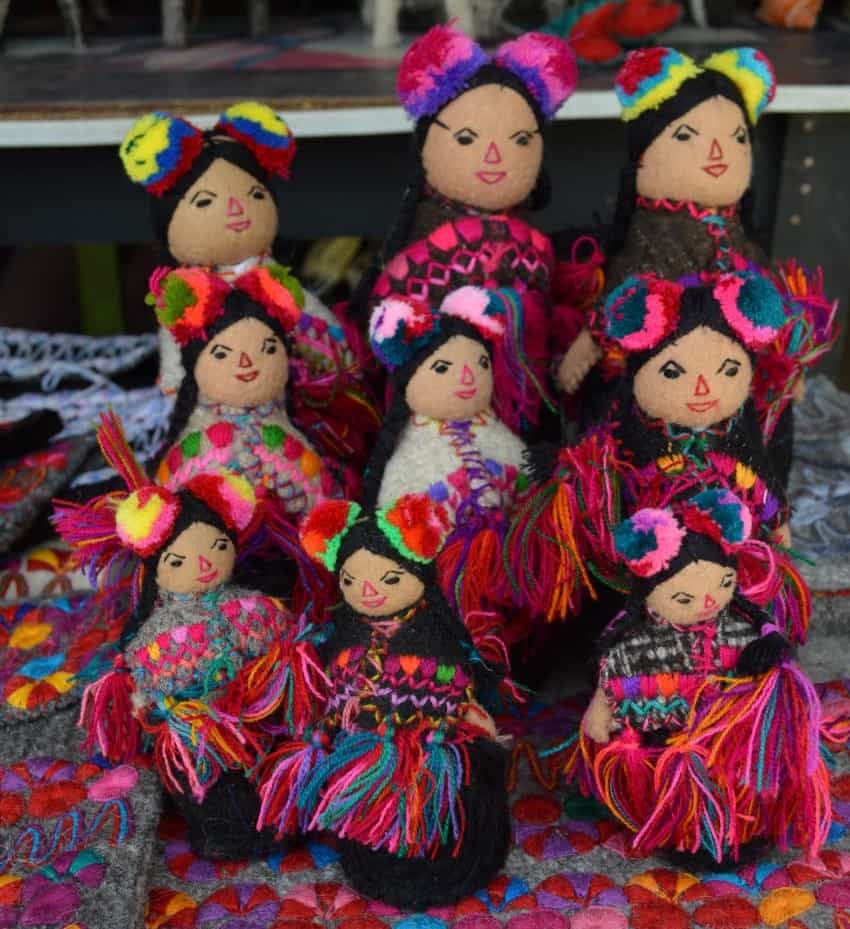 Cloth dolls in traditional women's garb of the Chiapas highlands made by the Pastishtan family.