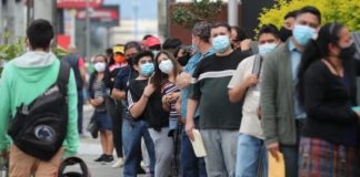 Even before Covid-19 wreaked havoc on wait times for many governmental transactions, standing in long lines to get them done was a fact of life in Mexico.