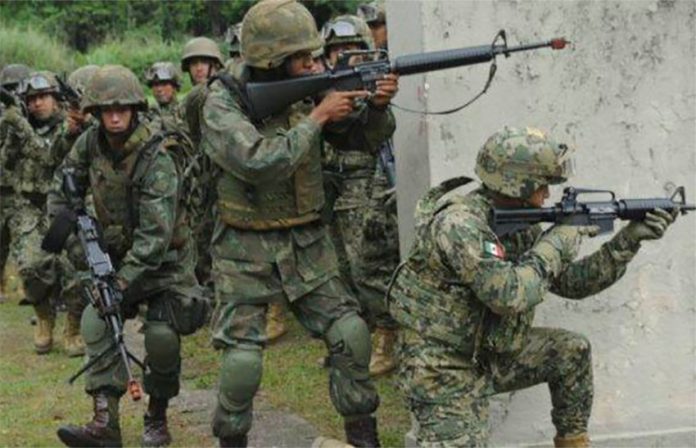 mexican soldiers