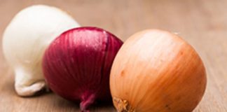 If you find onions in Mexican markets with the papery skin still on, grab 'em.