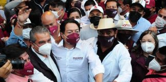 Michoacán politician Raúl Morón, left, Morena Party head Mario Delgado and Guerrero politician Félix Salgado