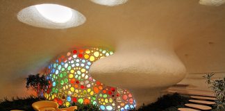 Nautilus, a logarithmic spiral whose shape was adapted to the lot on which it was built.