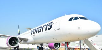 Volaris jet