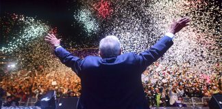 amlo in zocalo