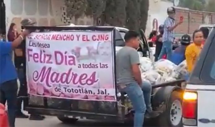 A trailer load of gifts for moms in Tototlán, Jalisco.