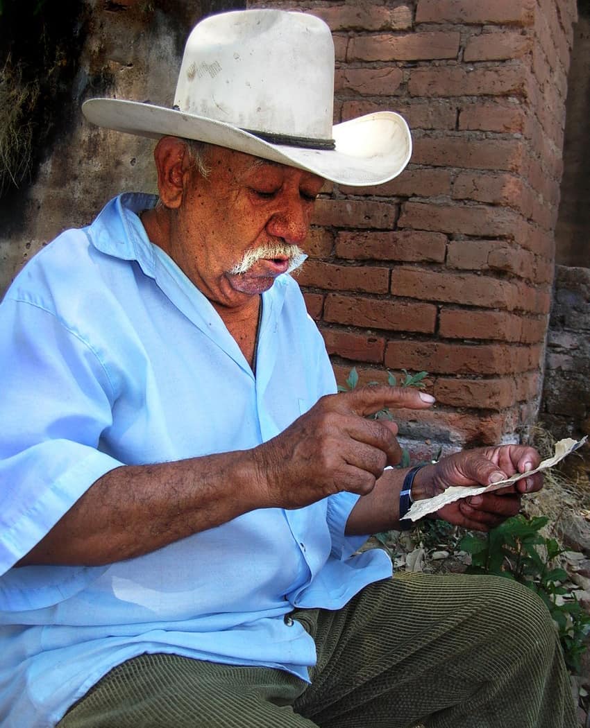 Don Jorge Rivera Landeros reading his poem