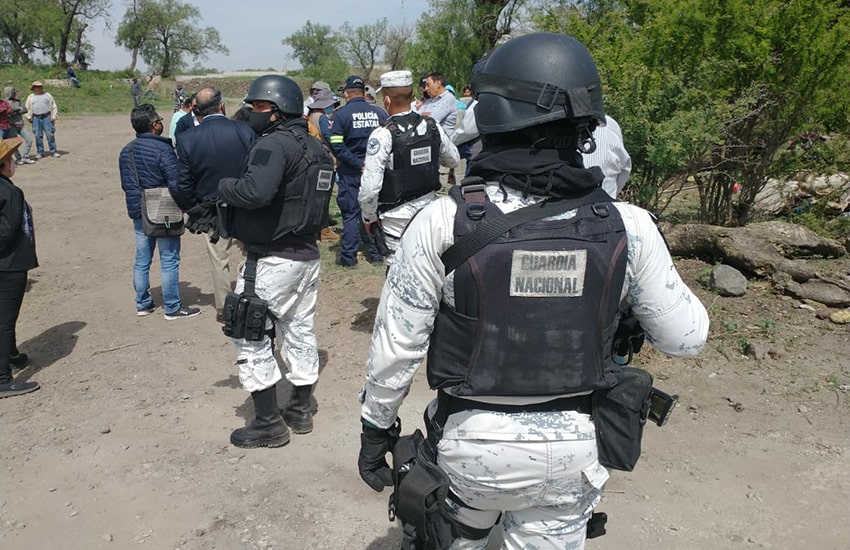 Law enforcement authorities arrive at Teotihuacan