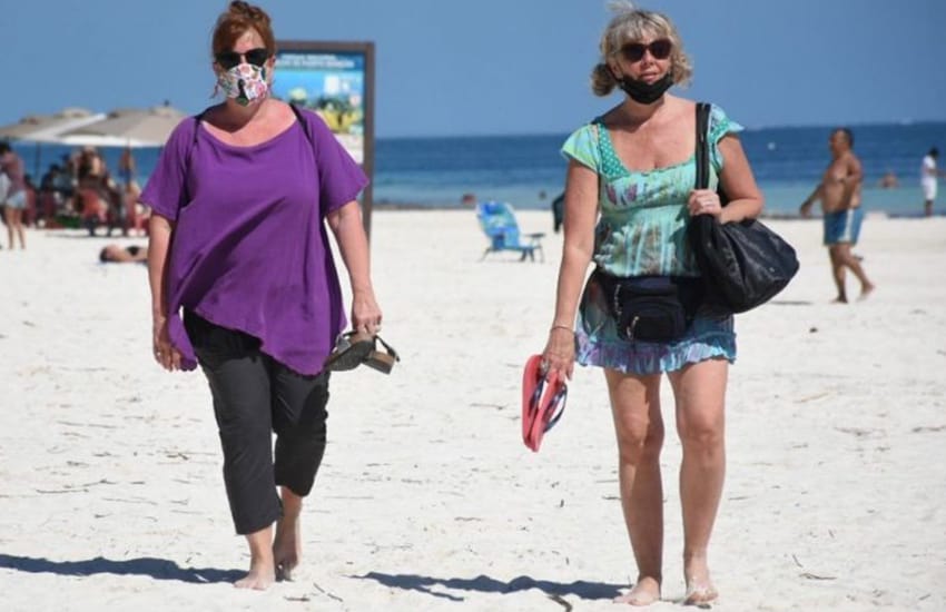 foreign tourists in Mexico