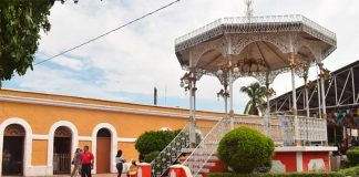 Tourism is thriving in La Noria.