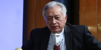 CFE director Manuel Bartlett