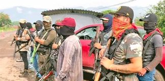 Members of Pueblos Unidos