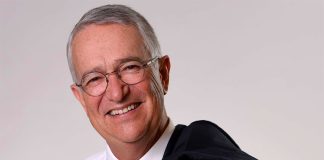 Bitcoin fan Ricardo Salinas.