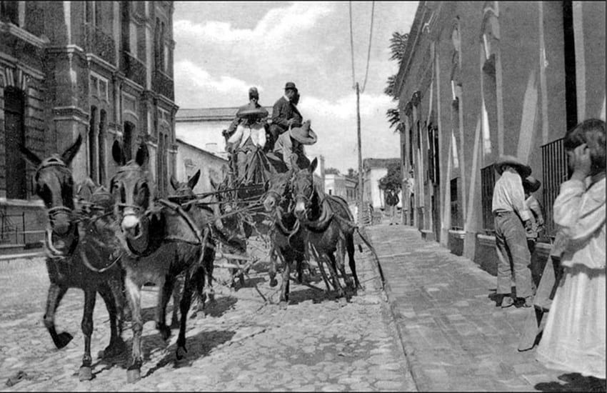 Stagecoach in Chapala around 1905