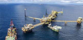 Pemex processing center Ku-A in the Gulf of Mexico